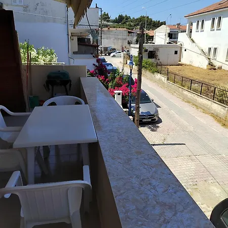 Golden Vacations At 2 * Pefkochori